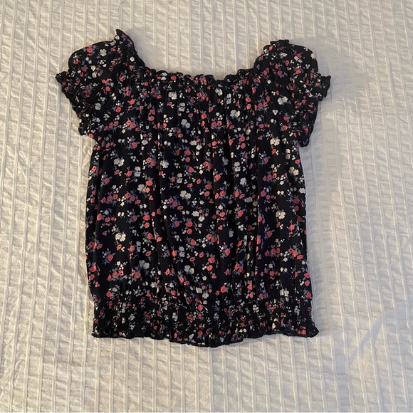 Floral Ruffle Off-Shoulder Top - Picture 2 of 3